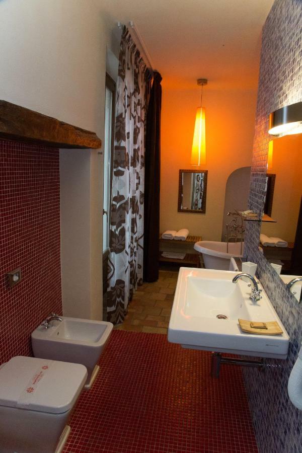 Relais Hotel Palazzo Castriota คอริเลียโน กาลาโบร ภายนอก รูปภาพ
